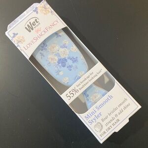 Wet Brush x LoveShackFancy mini smooth styler Everblooming Rosette